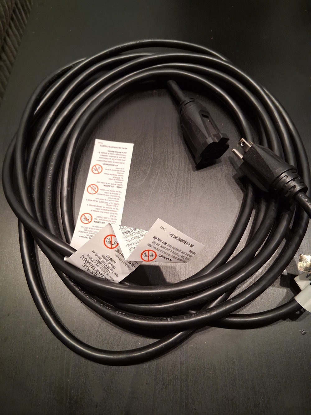 Black Power Extension Cable 125V 1875W 15A Heavy Duty